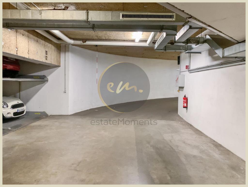 Tiefgaragenzufahrt