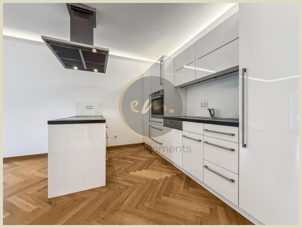 Küche (Nachbarwohnung)