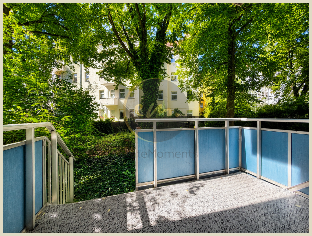 Berlin - Tolle Hochparterrewohnung mit Terrasse und Gartenanteil im ruhigen und geschlossenen Innenhof
