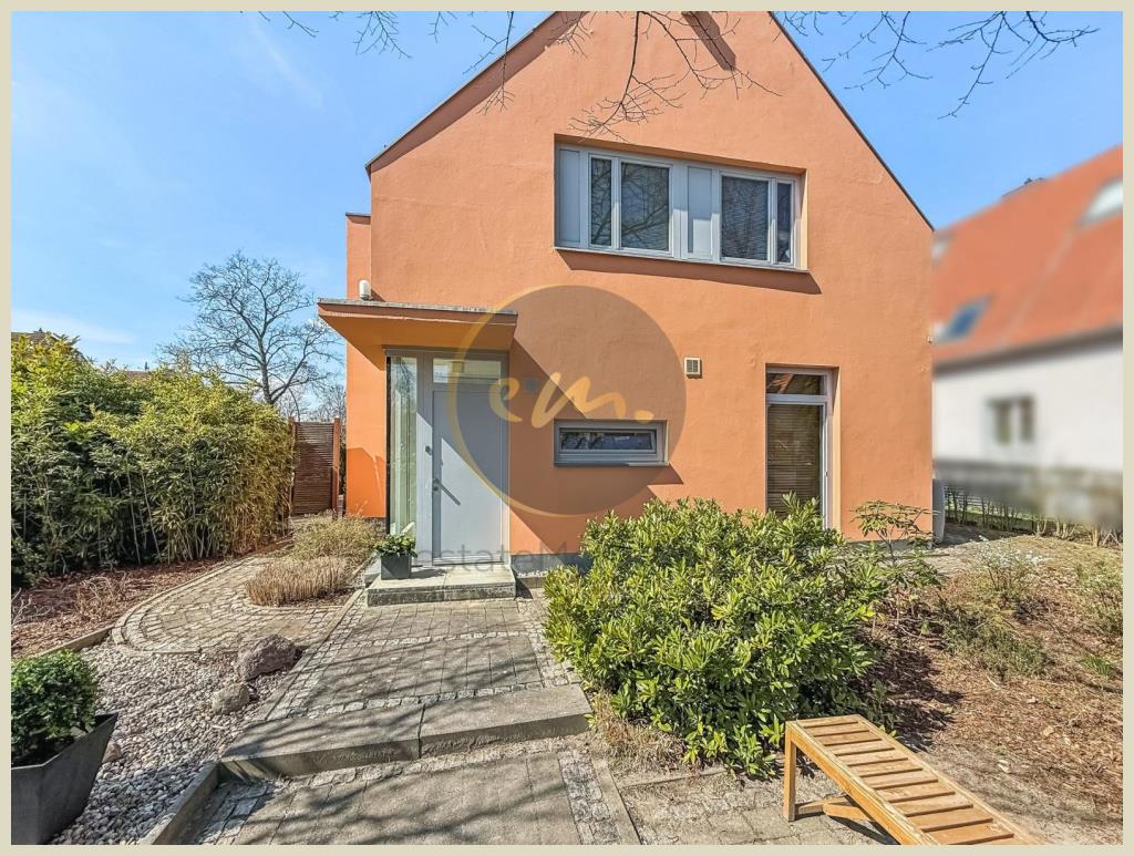 Berlin - Modernes und lichtdurchflutetes Einfamilienhaus auf sonnigem Grundstück...