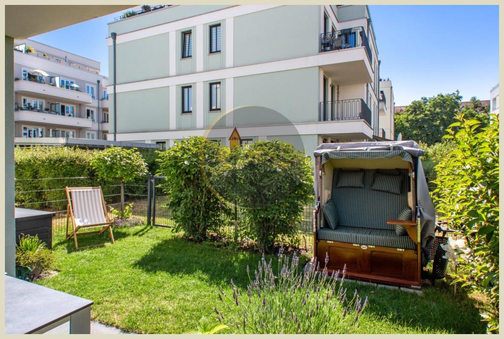 Berlin - Stilvoll Wohnen in Zehlendorf: 4-Zimmer-Maisonettewohnung, Hell und modern, mit Balkon und Garten